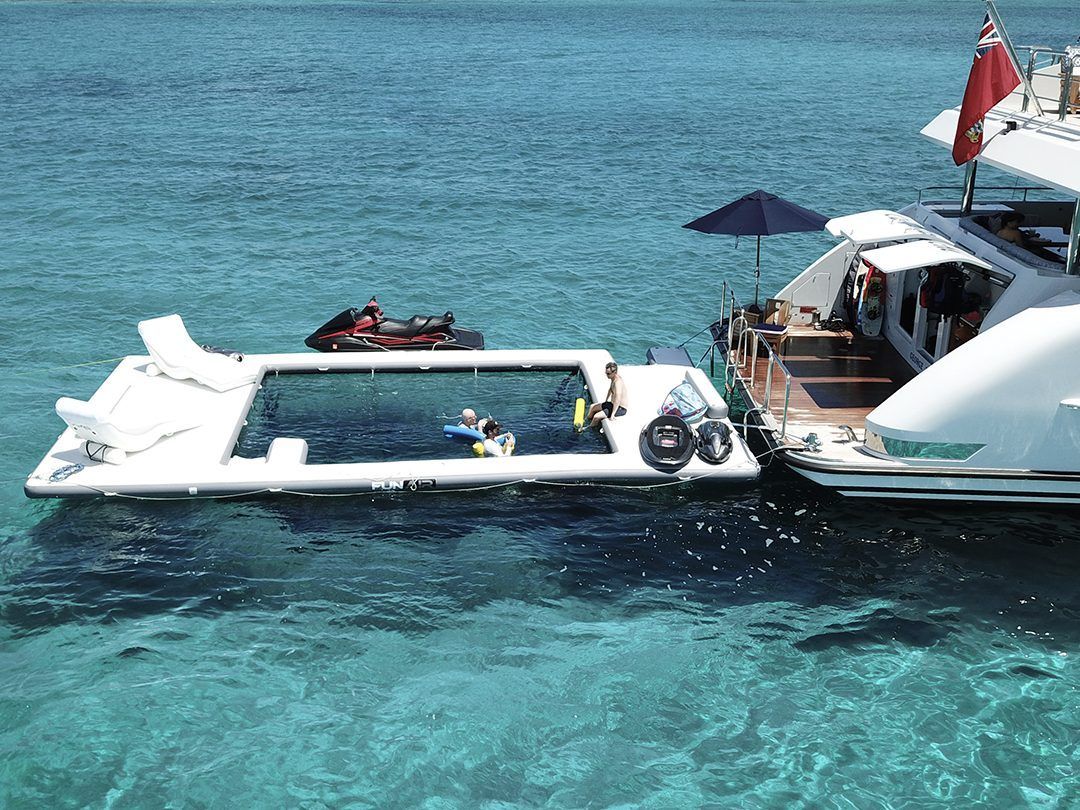 Beach Club Sea Pool on superyacht Carte Blanche