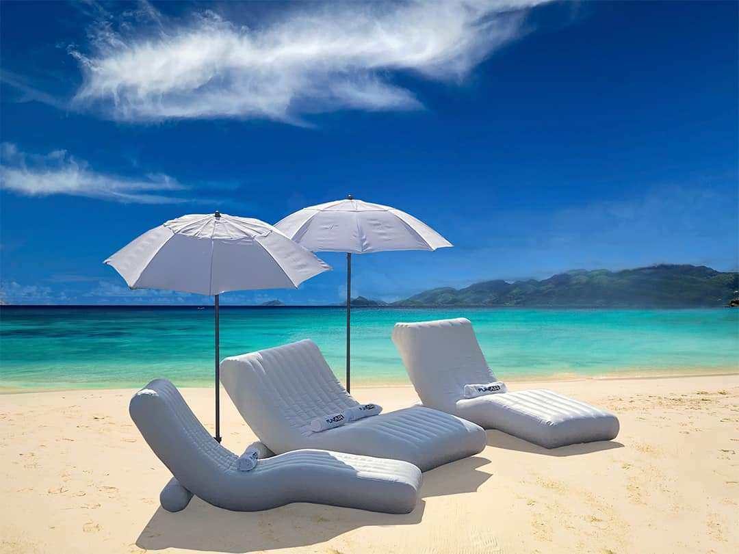 FunAir Double Wave Lounger and Wave Loungers on beach