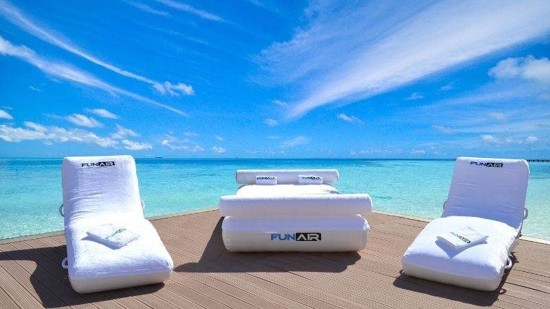 FunAir daybed and wave loungers for larger groups
