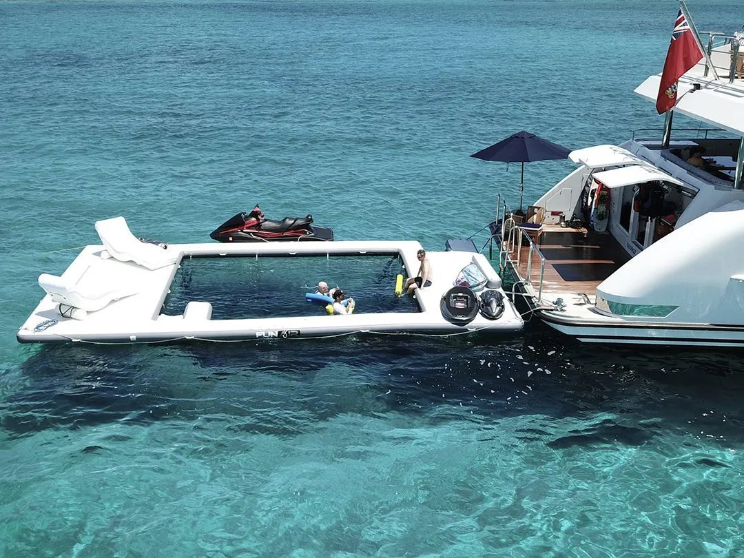 Beach Club Sea Pool on superyacht Carte Blanche