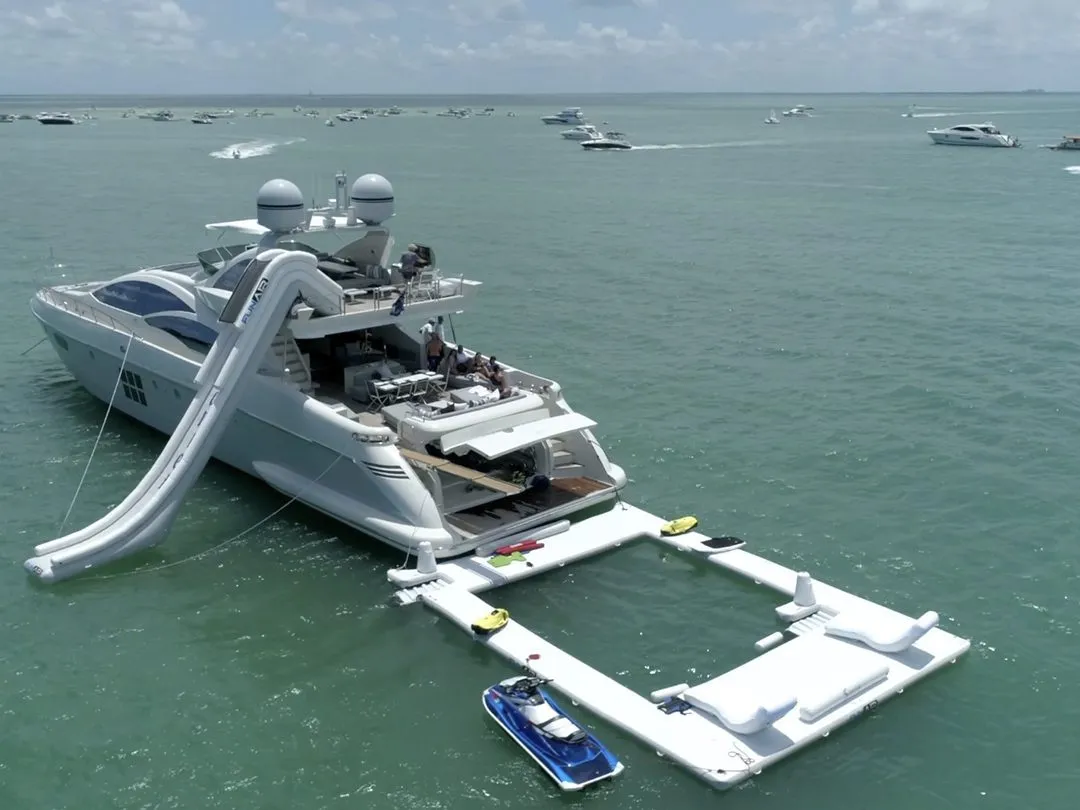Beach Club Sea Pool on superyacht Scarlet