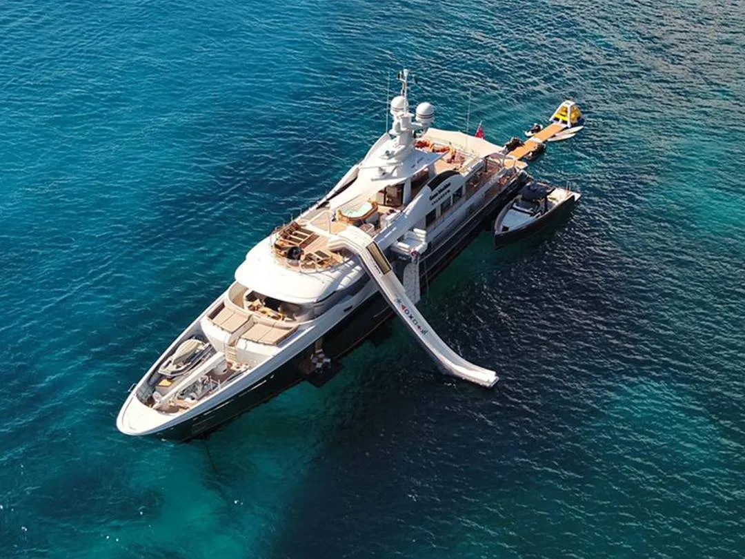 Over The Rail Climbing Wall on superyacht Gene Machine