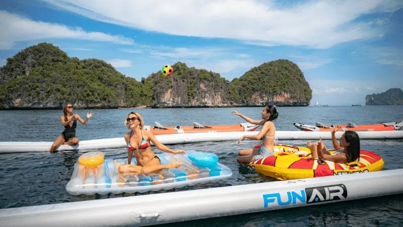Make Your Superyacht Charters Extra Special This Festive Season