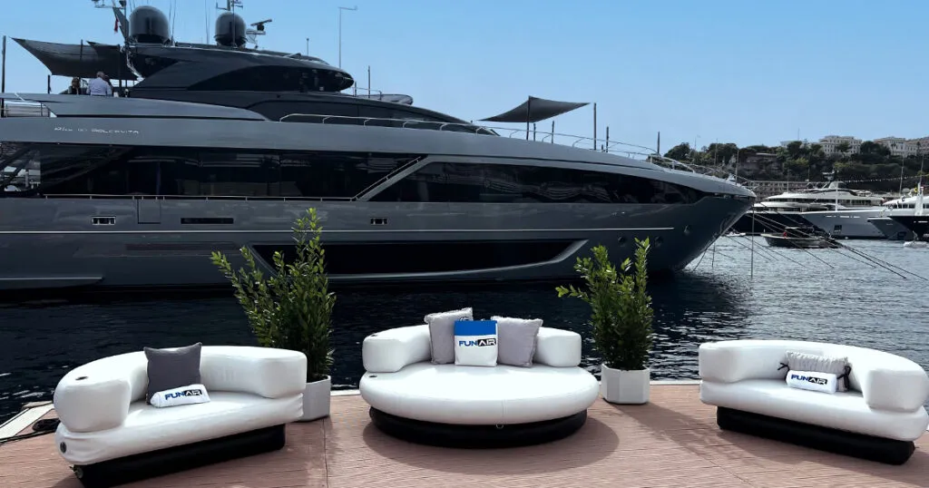 FunAir Club Chairs and Club Chaise