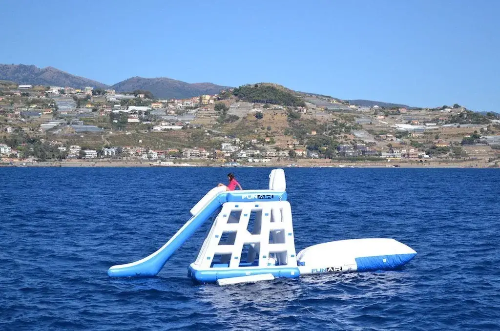FunAir Junior Blob and Playground