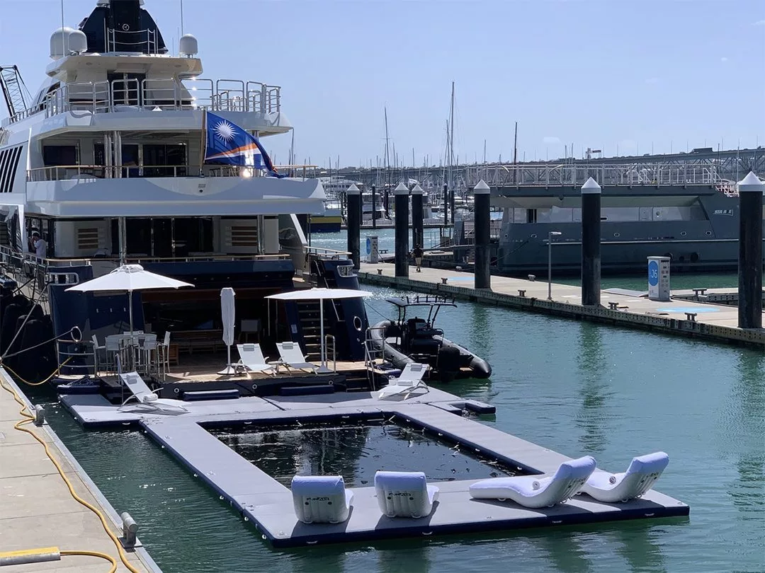 Yacht Super Dock with Loungers