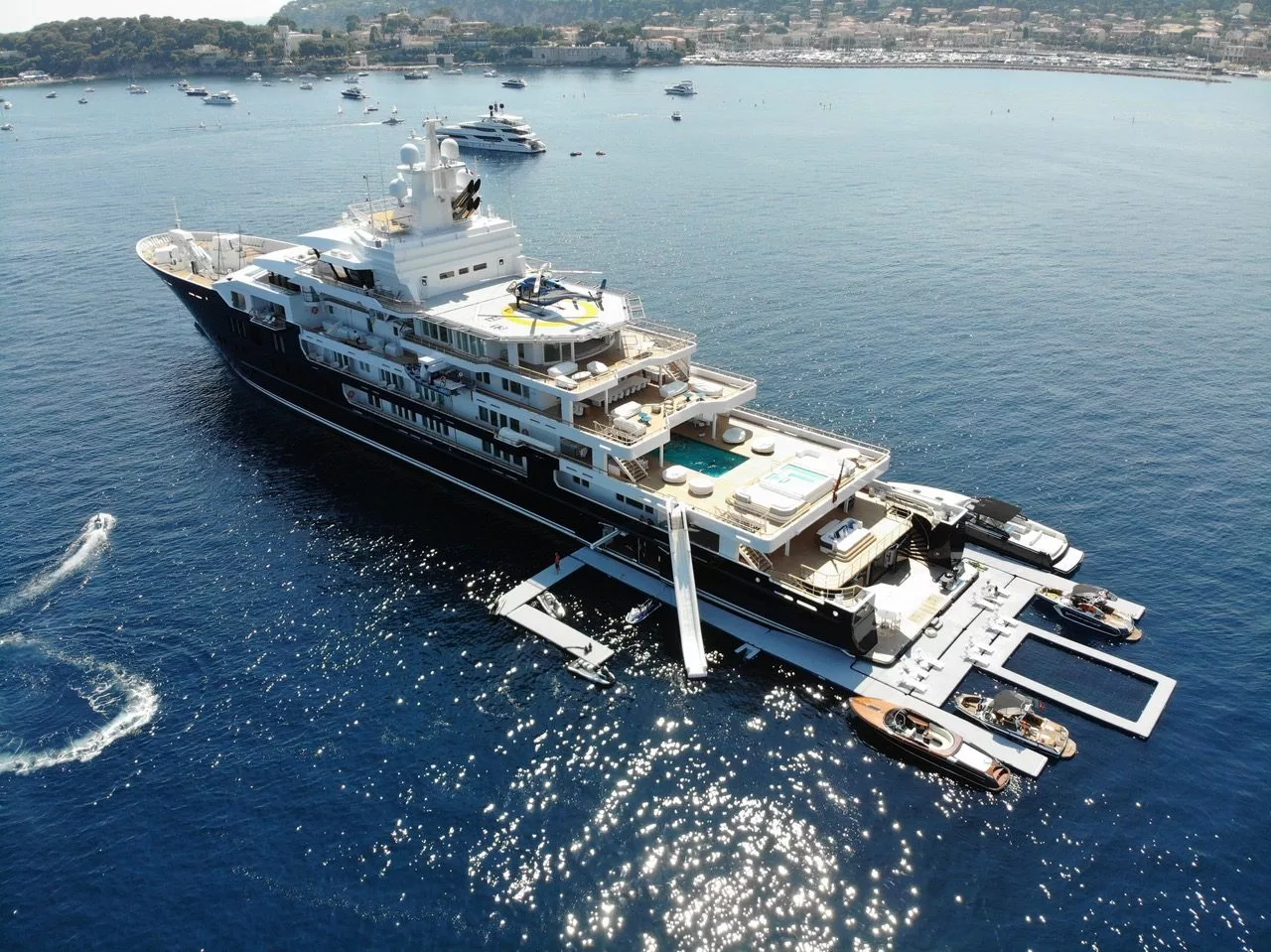 Superyacht Inflatable Dock