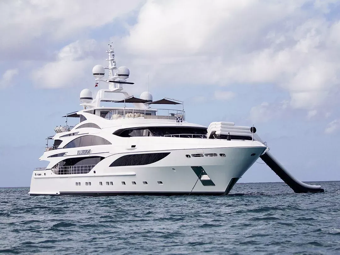 Bow Yacht Slides