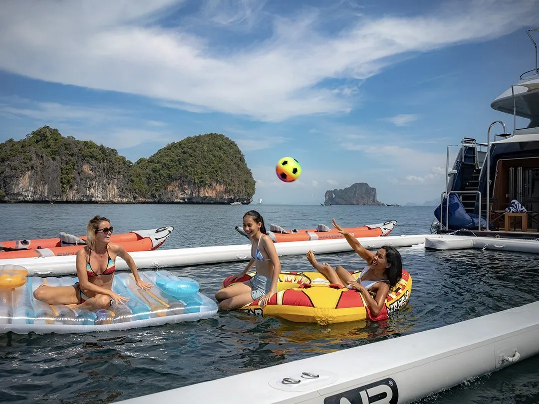 Beach Club Sea Pool on superyacht Lady Azul