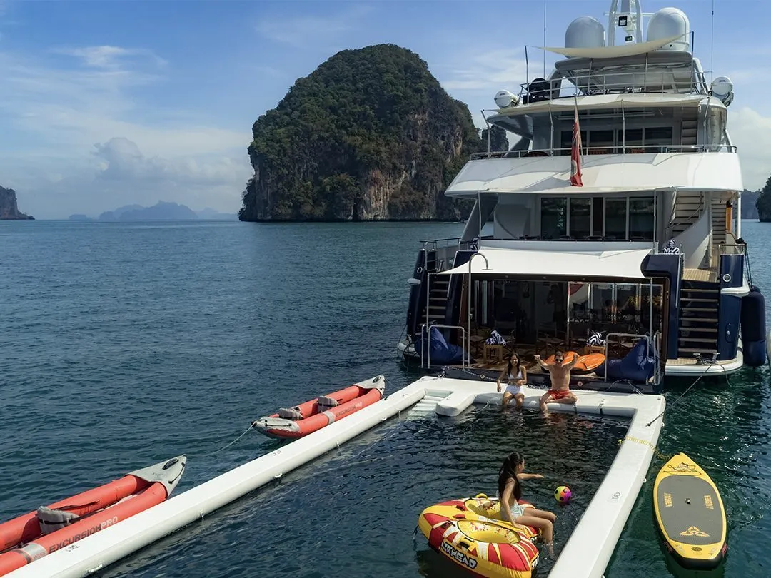 Beach Club Sea Pool on superyacht Lady Azul