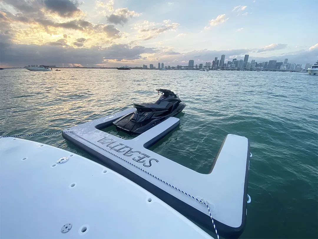 Jet Ski Dock on Motor Yacht Seativa